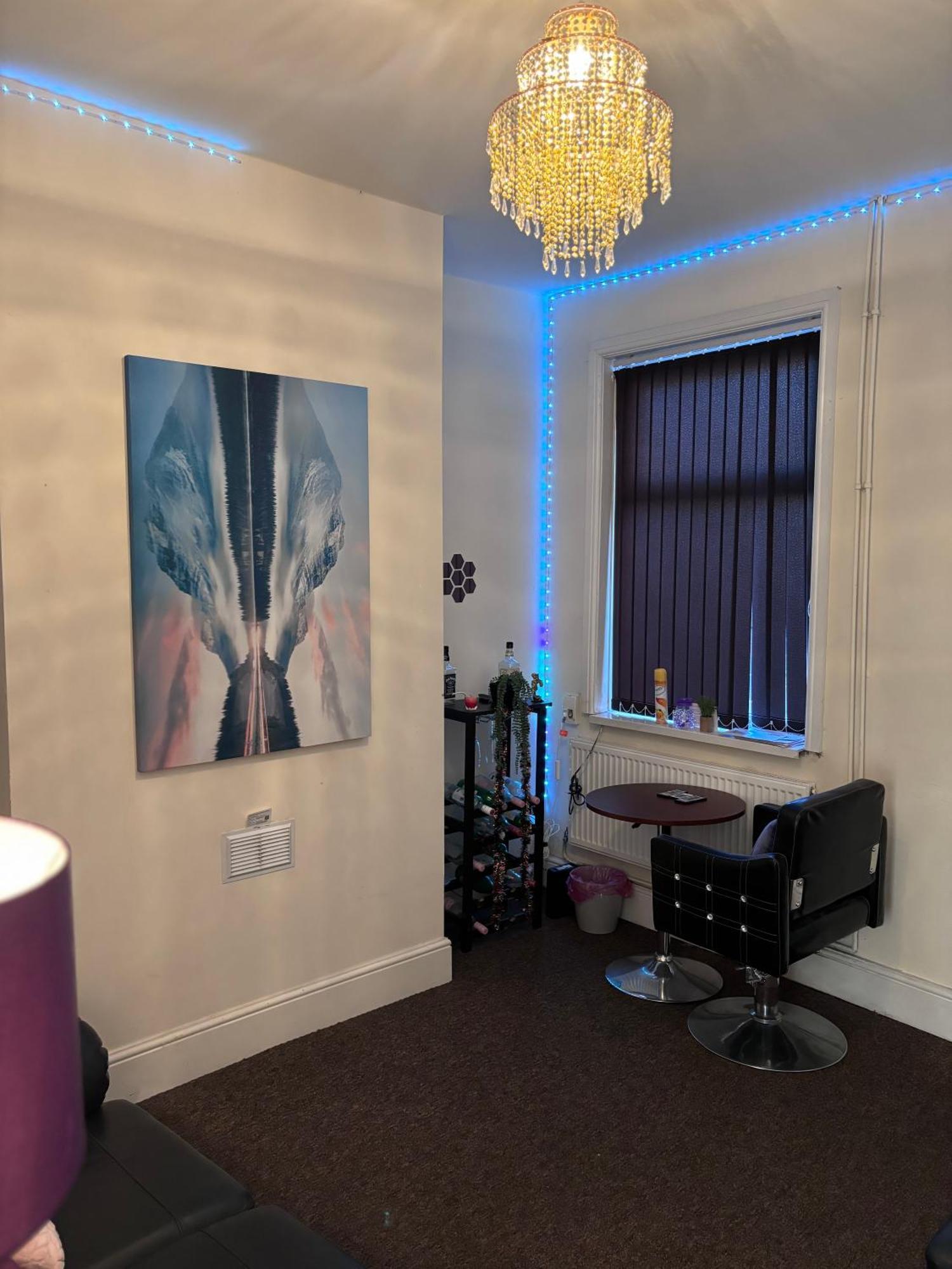 Homestay Lovely Within 5 Mins Walk To Train Station With Double And Single Stoke-on-Trent